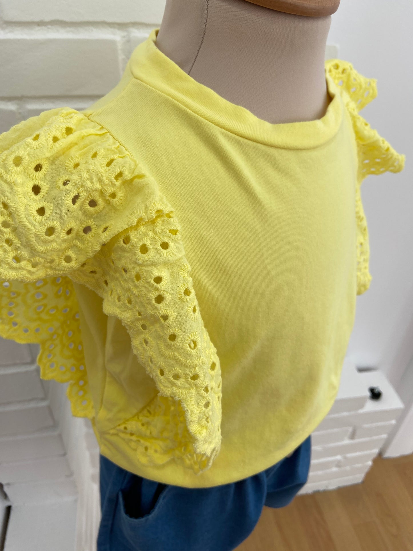 Tee-shirt fillette jaune BRODERIE