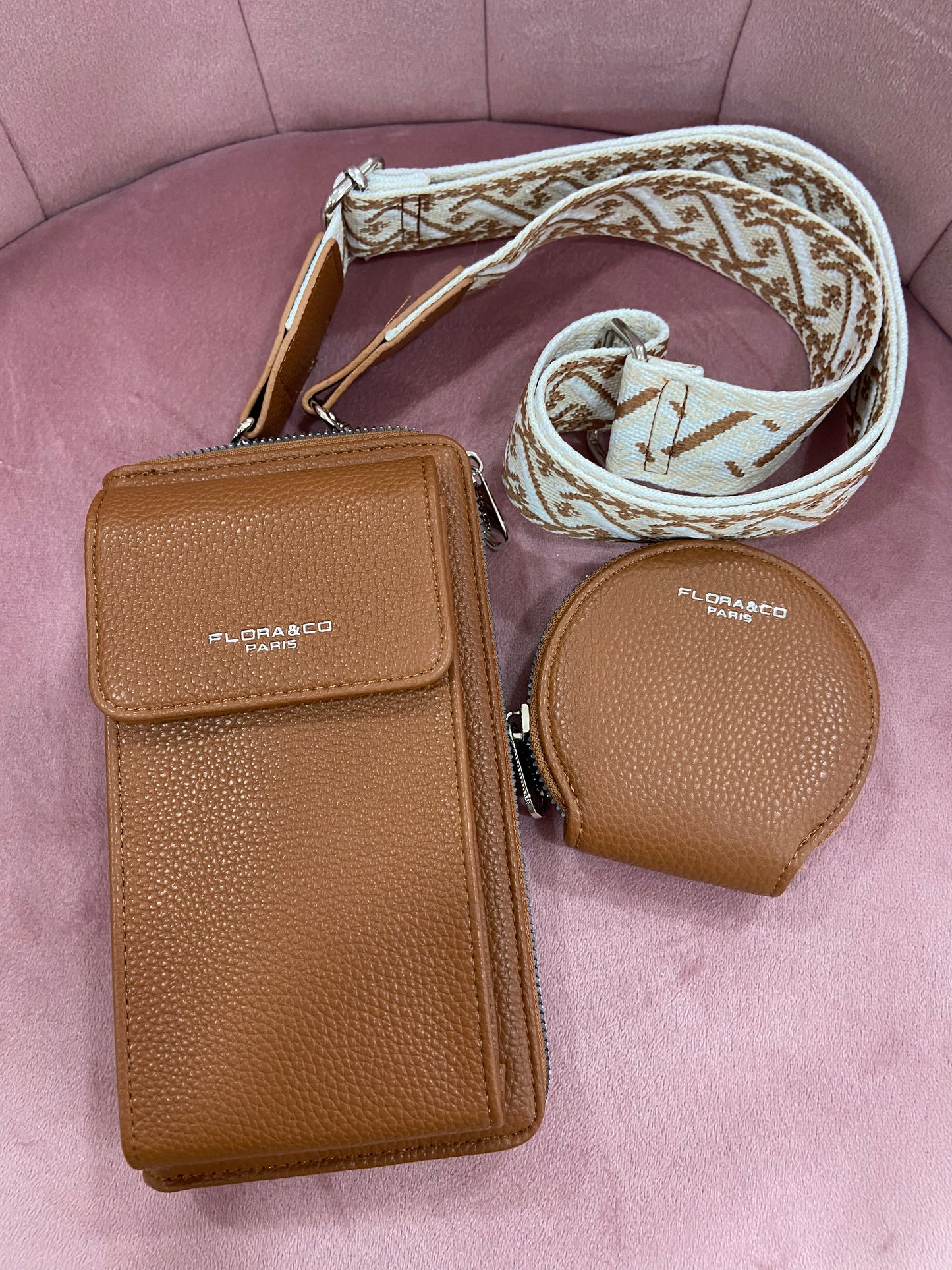 Pochette cognac TÉLÉPHONE