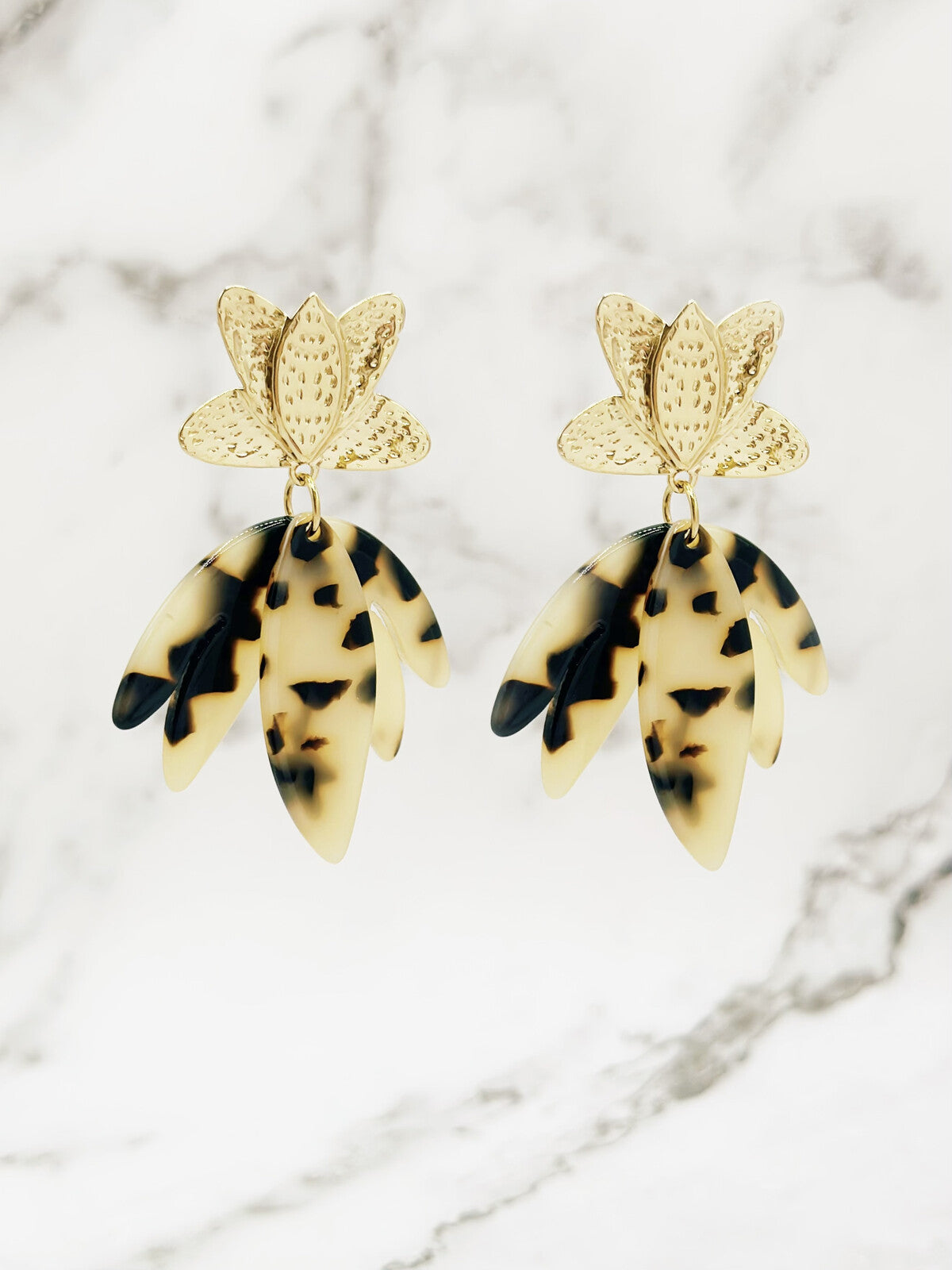 Boucles d’oreilles leo beige FEUILLE